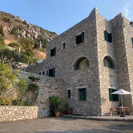 Vatoulia House Aparthotel Néon Oítilon Екстериор снимка