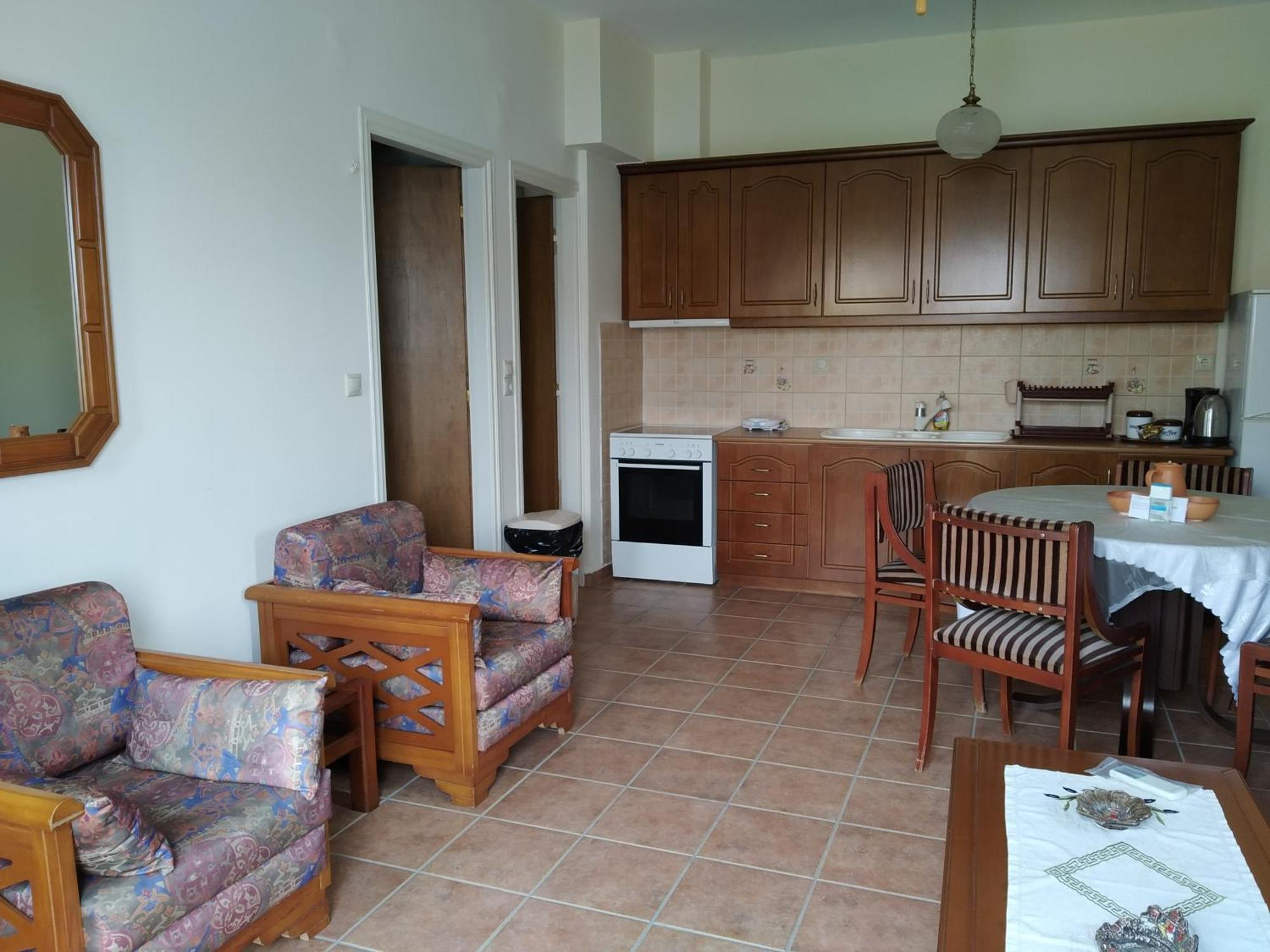 Vatoulia House Aparthotel Néon Oítilon Екстериор снимка