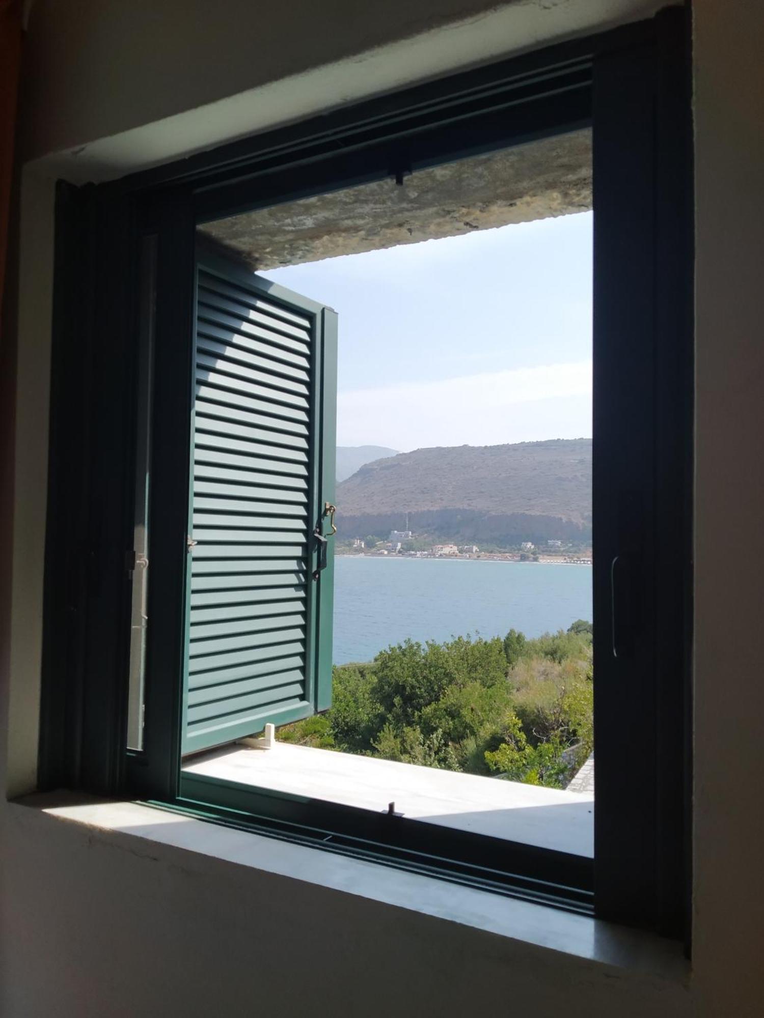 Vatoulia House Aparthotel Néon Oítilon Екстериор снимка