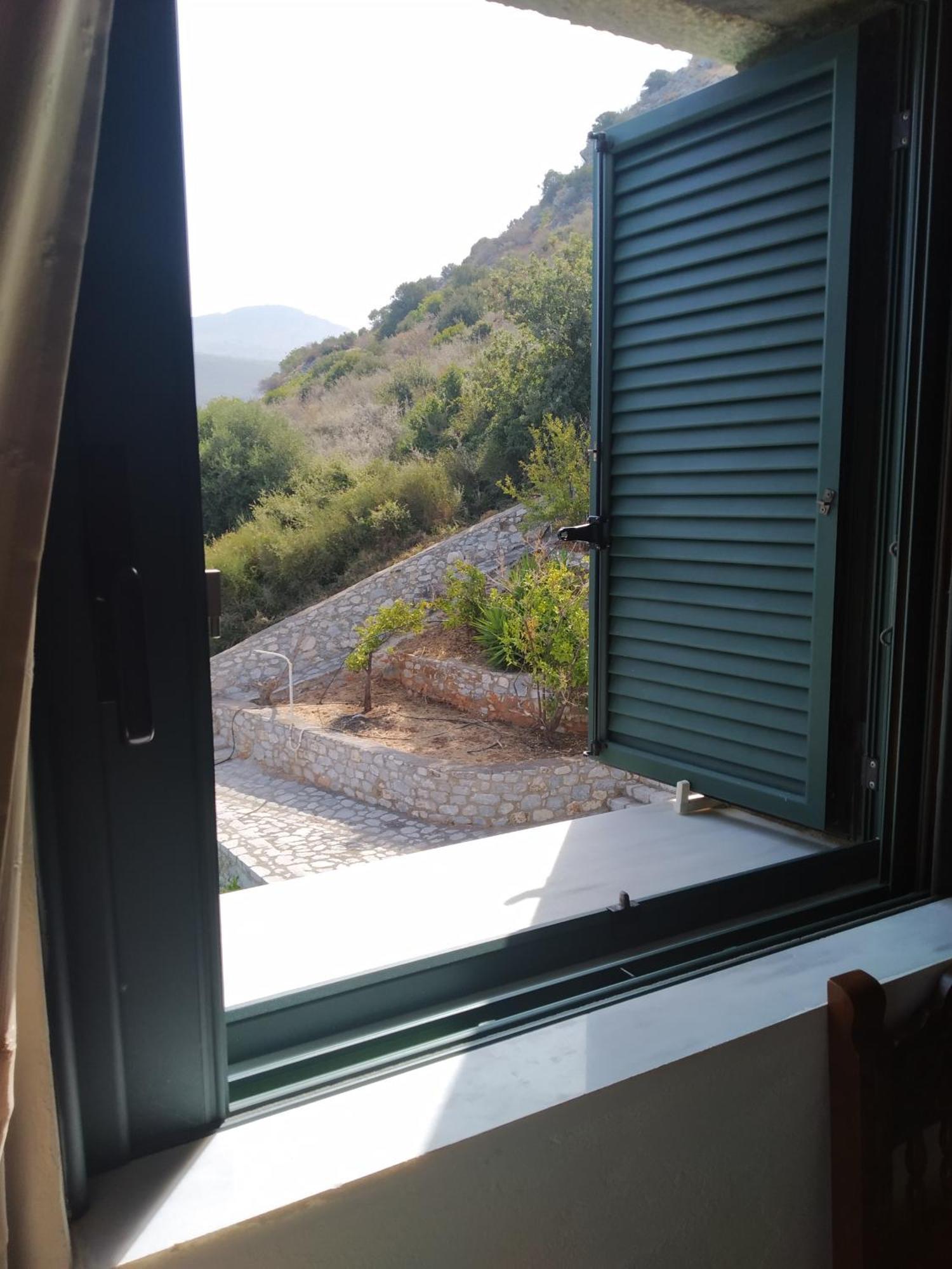 Vatoulia House Aparthotel Néon Oítilon Екстериор снимка