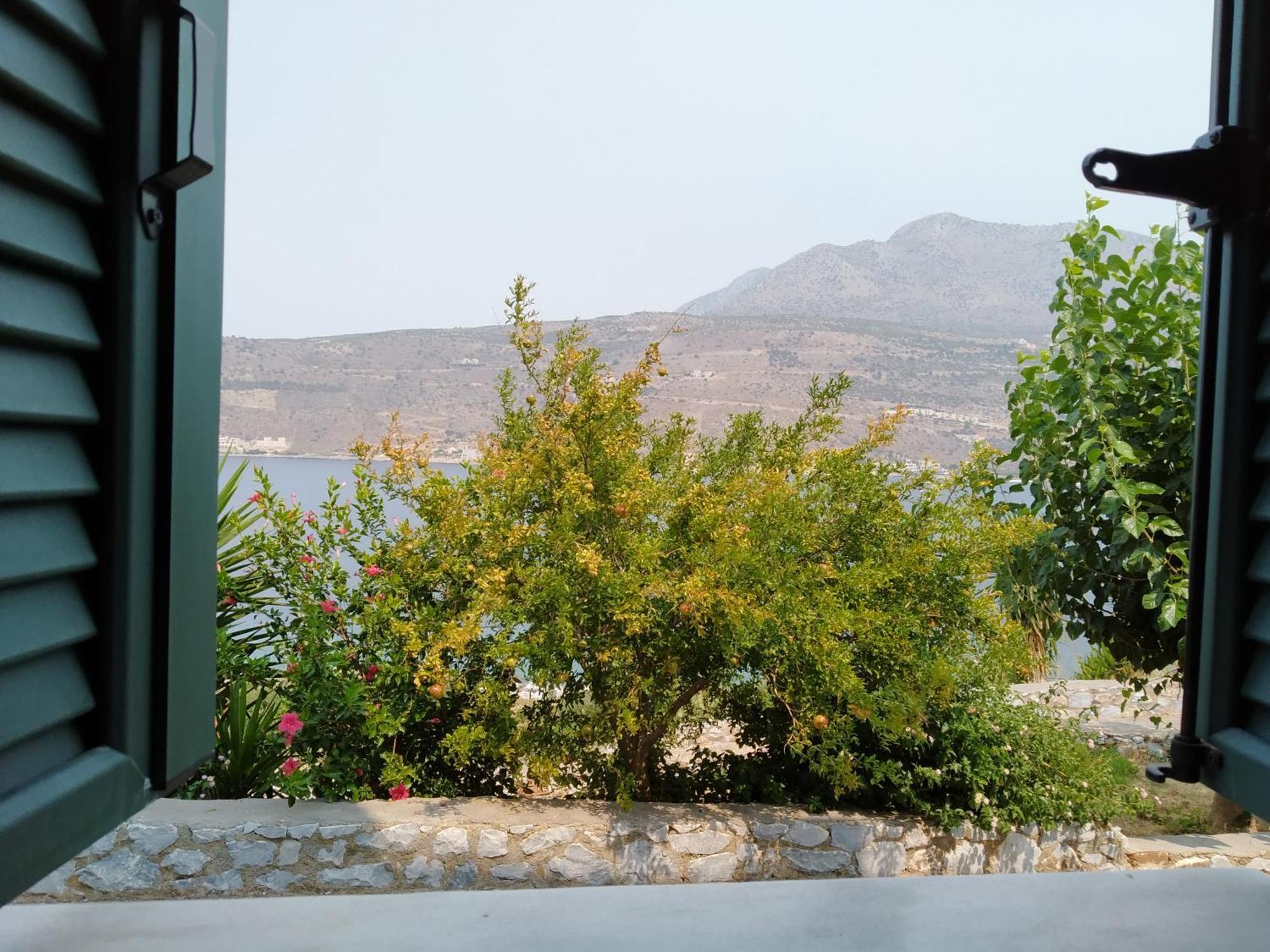Vatoulia House Aparthotel Néon Oítilon Екстериор снимка