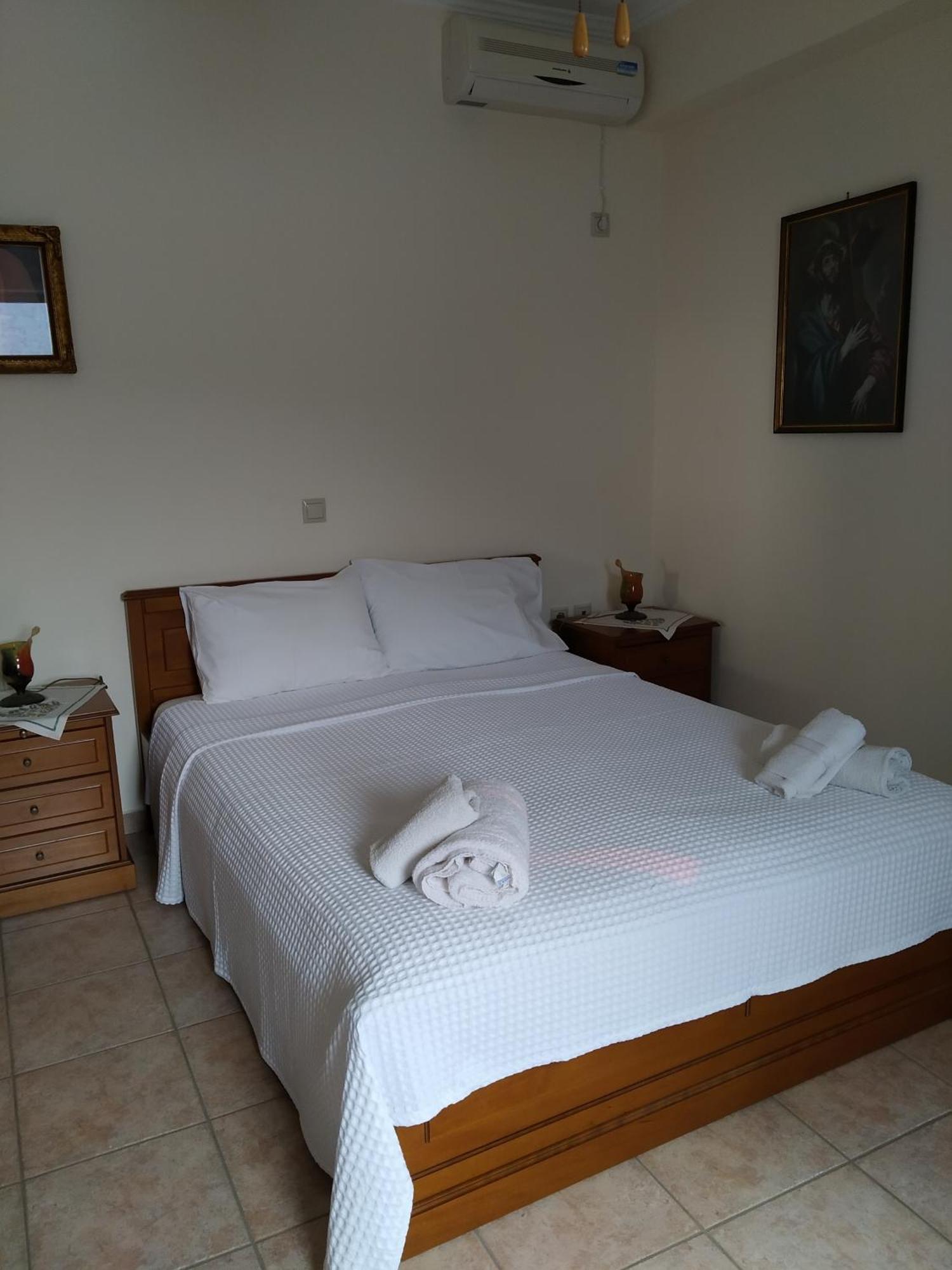 Vatoulia House Aparthotel Néon Oítilon Екстериор снимка