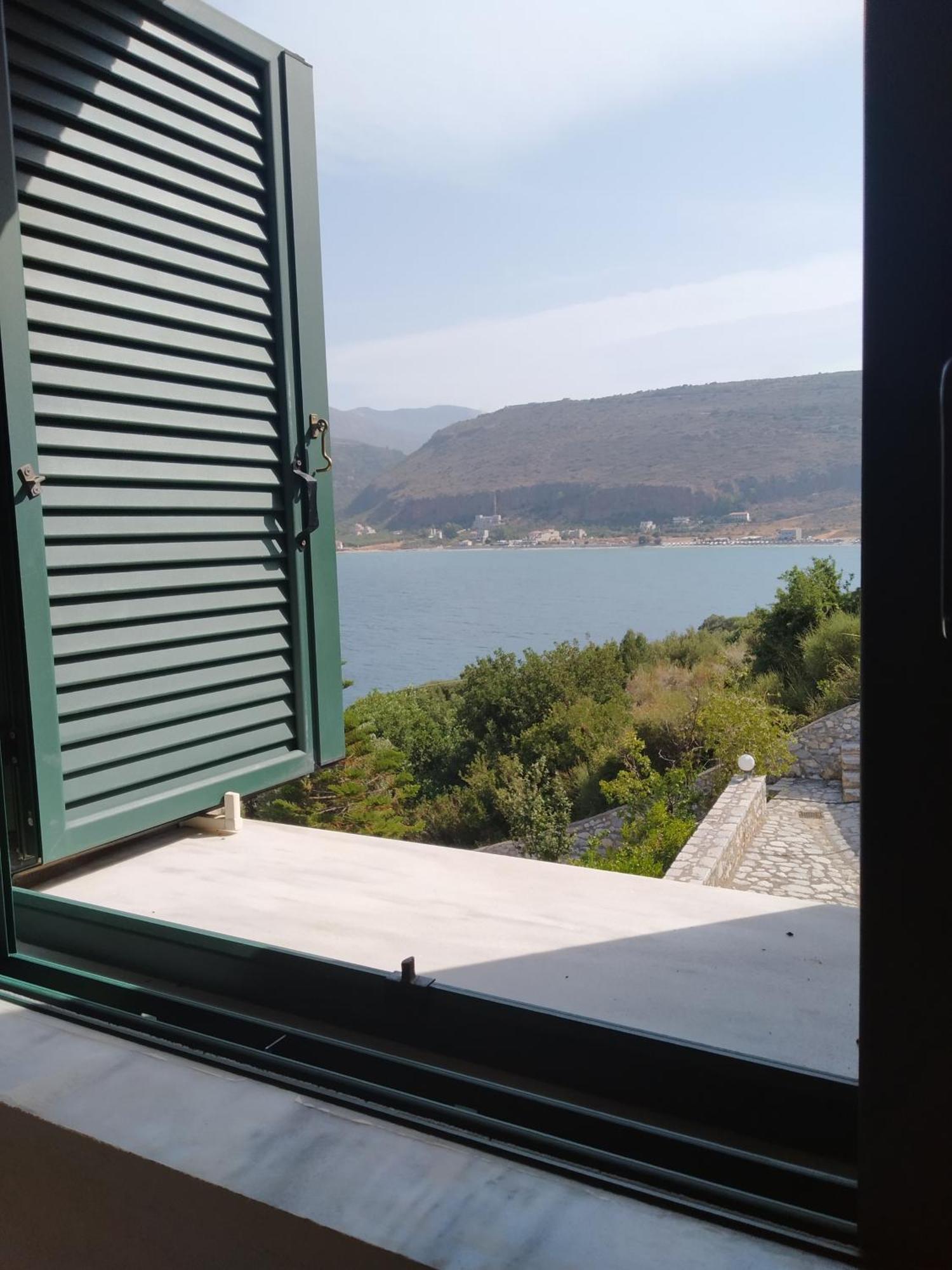 Vatoulia House Aparthotel Néon Oítilon Екстериор снимка